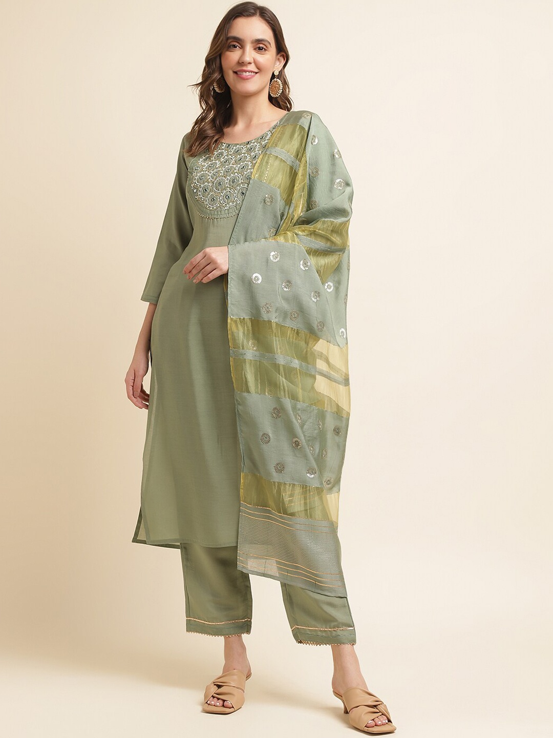 

Ishin Green Ethnic Motifs Embroidered Regular Kurta with Trousers & Dupatta