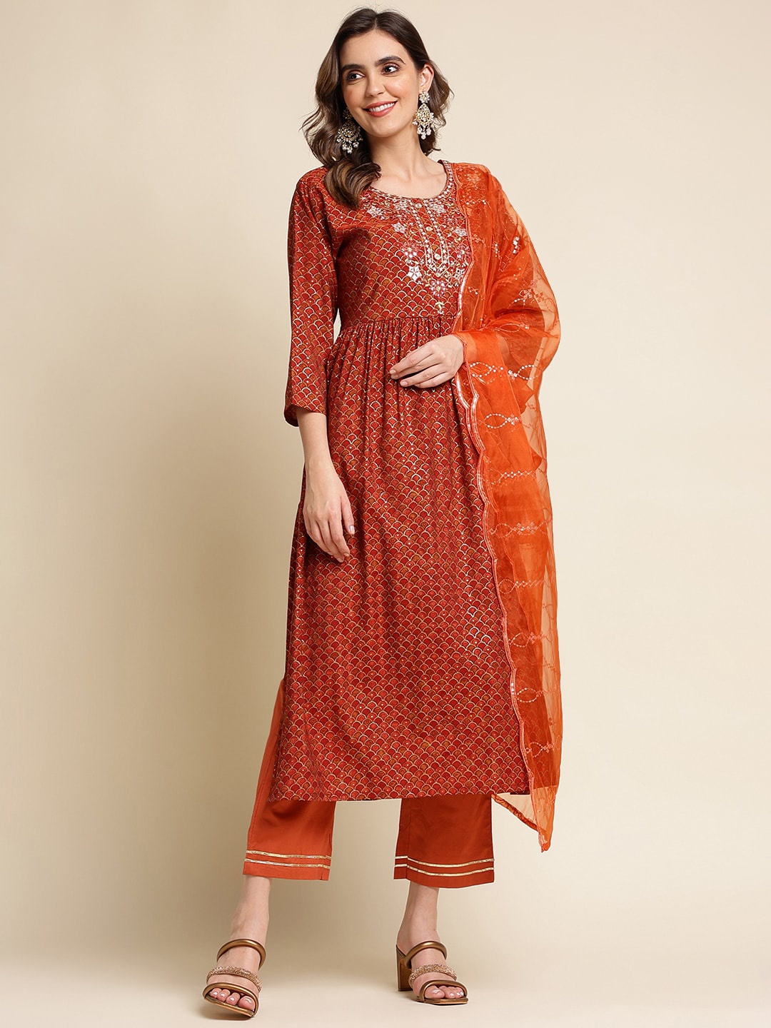 

Ishin Red Floral Embroidered Regular Pure Cotton Kurta with Trousers & Dupatta