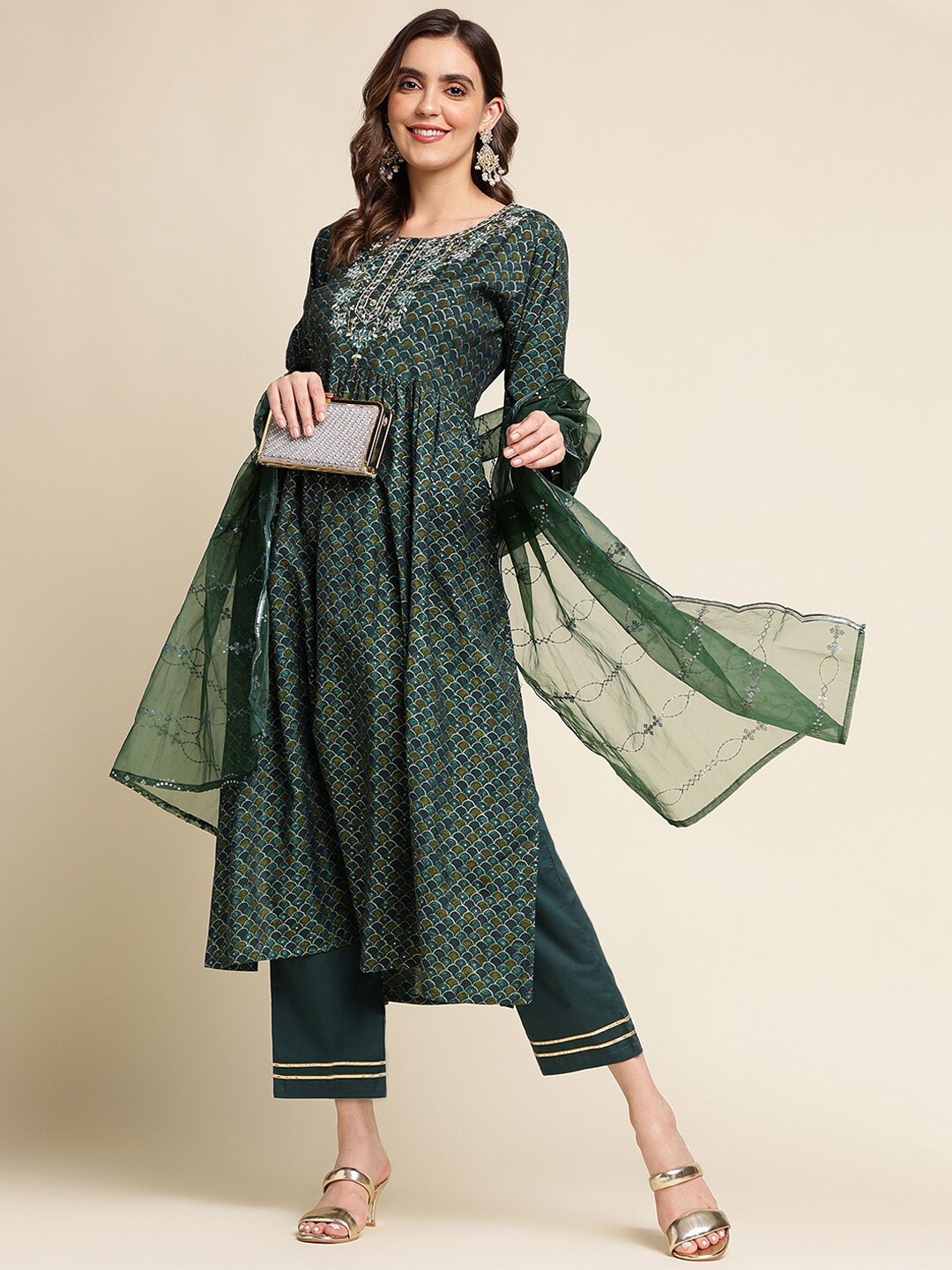 

Ishin Printed Green Empire Gotta Patti Pure Cotton Kurta with Trousers & Dupatta