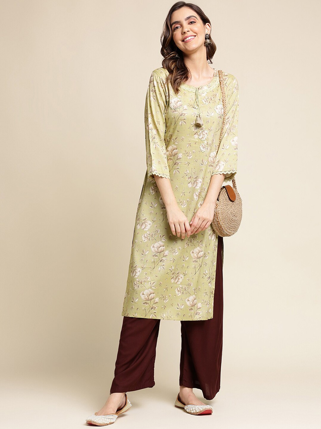 

Ishin Green Floral Motifs Printed Tie-Up Neck Straight Silk Kurta