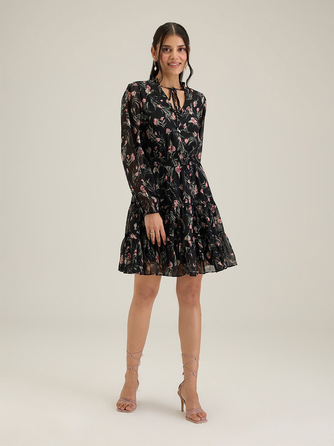 

20Dresses Black Floral Printed Tie-Up Neck Puff Sleeves Fit & Flare Dress