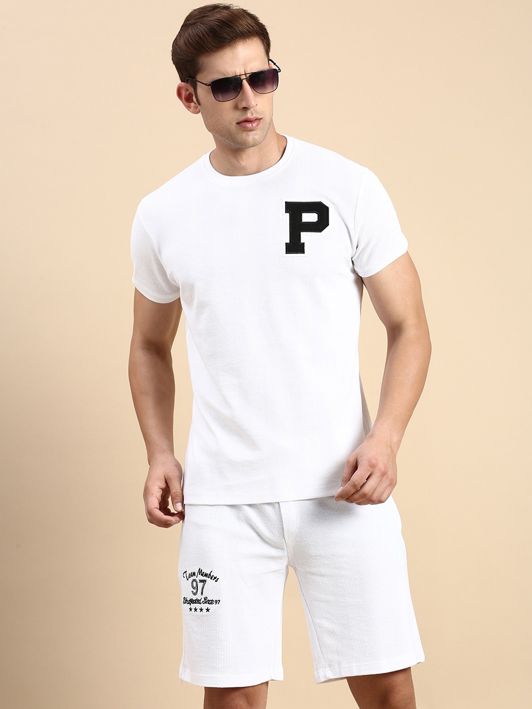 

SHOWOFF Round Neck T-shirt With Shorts, White