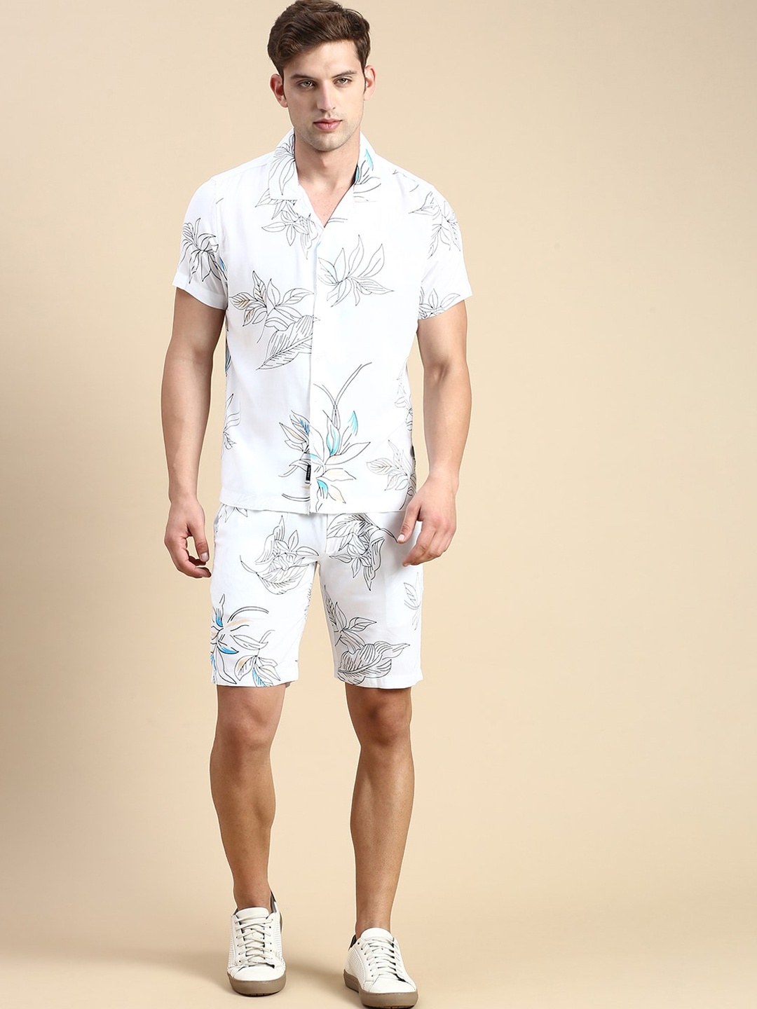 

SHOWOFF Printed Shirt With Shorts, White