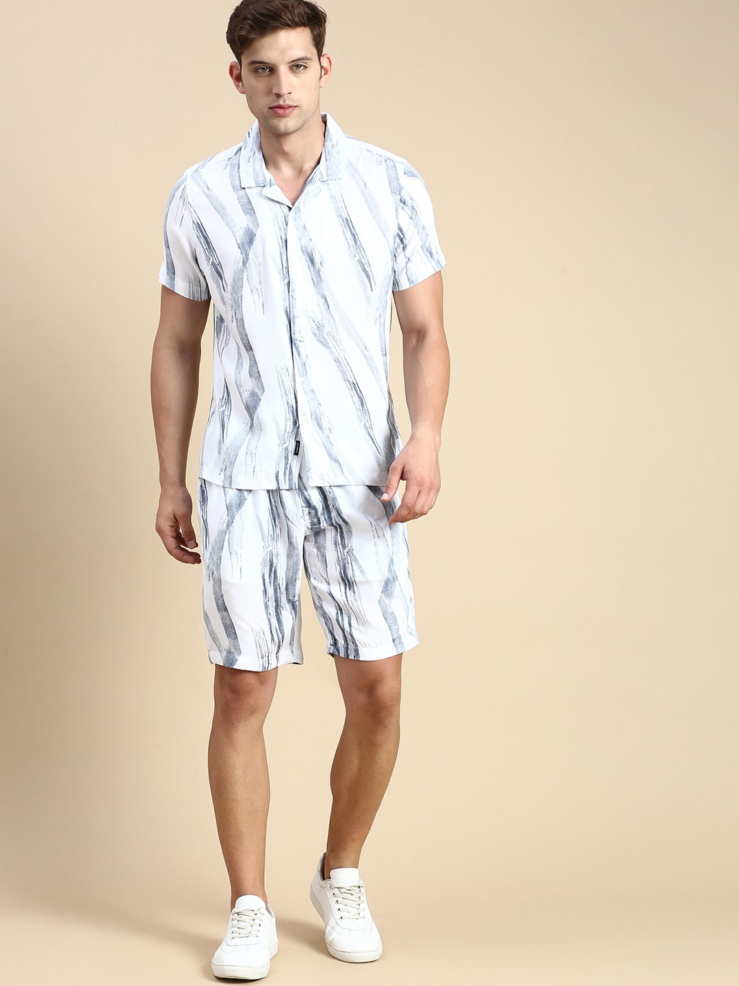 

SHOWOFF Printed Shirt With Shorts Co-Ords, White