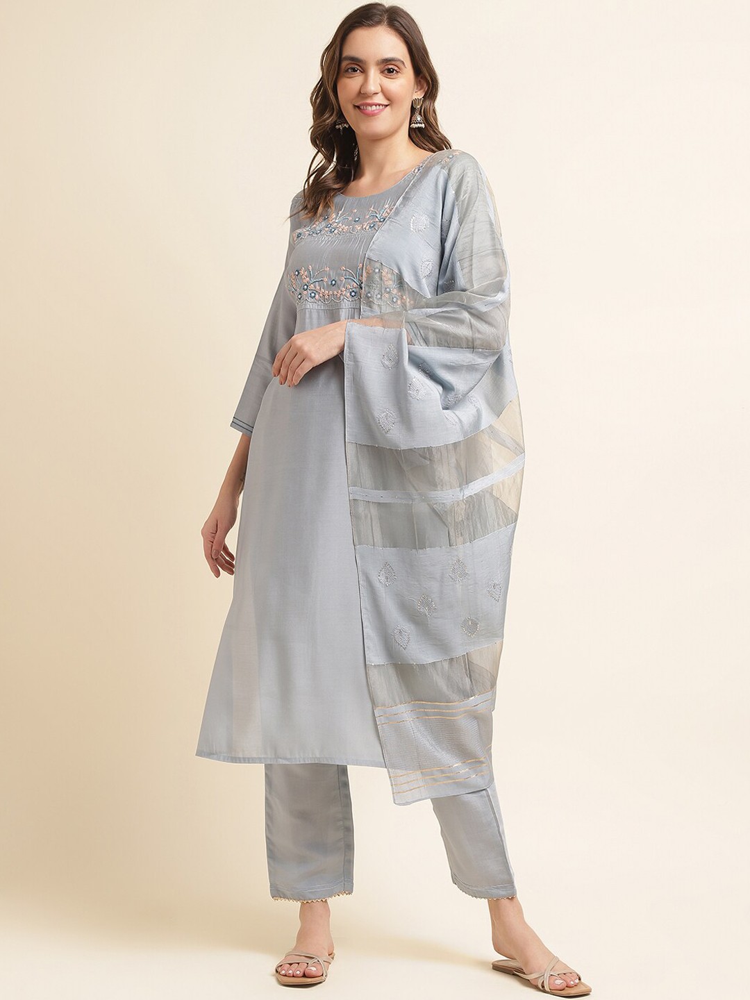 

Ishin Grey Yoke Design Regular Thread Work Pure Silk Kurta with Trousers & Dupatta