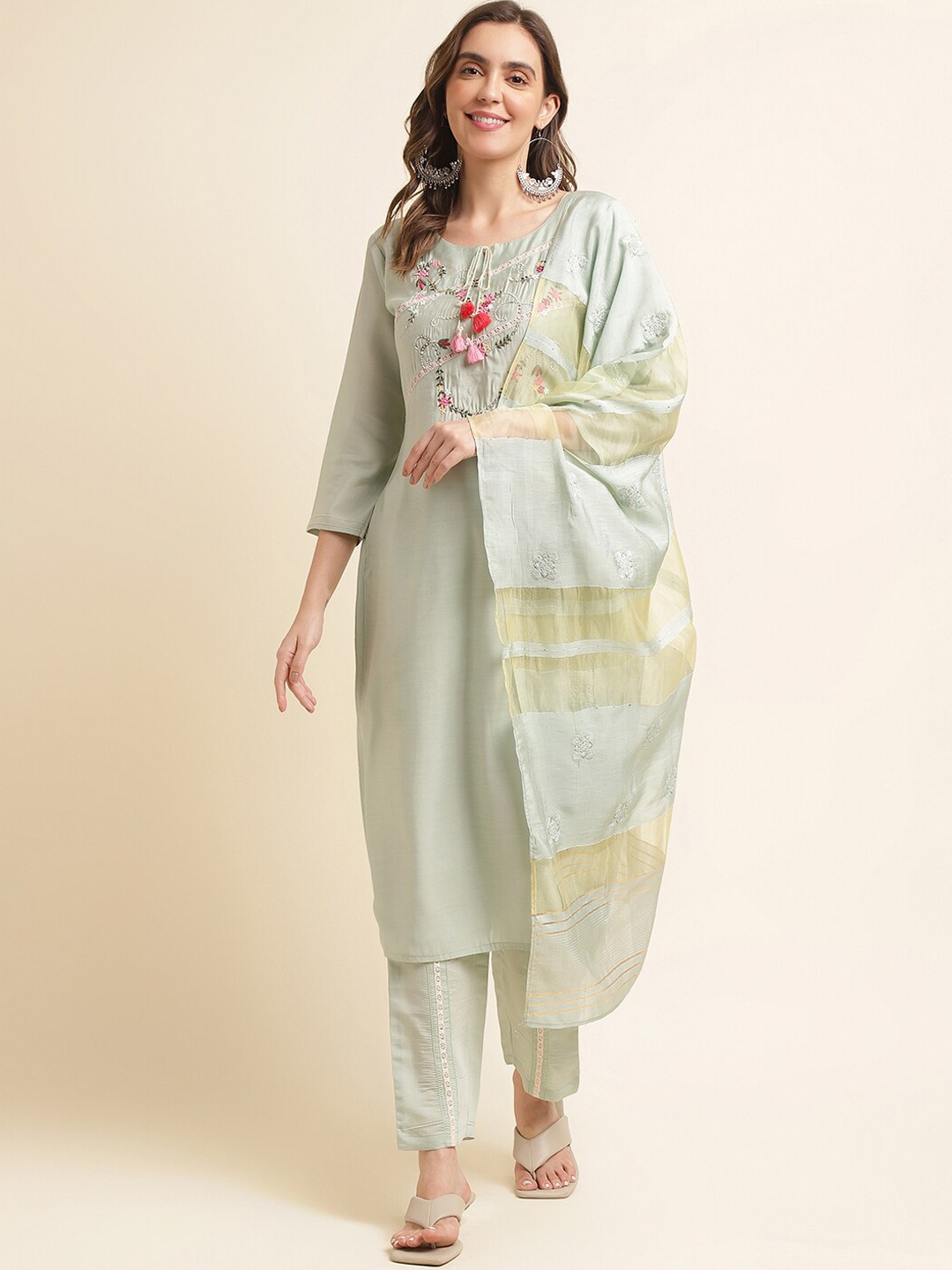 

Ishin Green Yoke Design Regular Pure Silk Kurta with Trousers & Dupatta