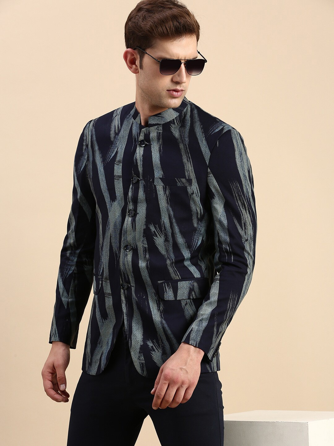 

SHOWOFF Printed Slim Fit Bandhgala Blazer, Navy blue