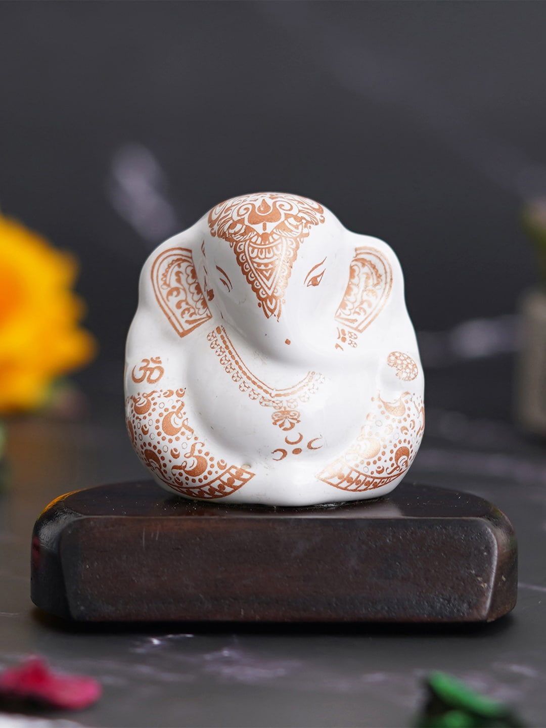 

eCraftIndia White & Orange Colored Lord Ganesha Idol Showpieces