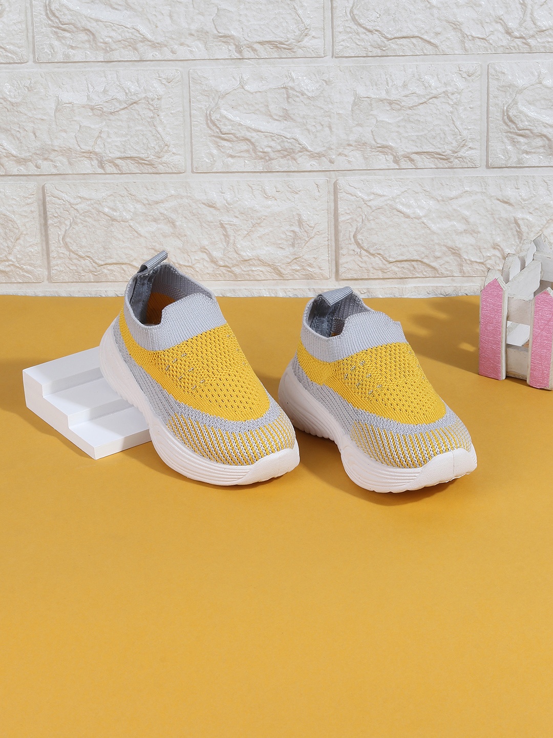 

Jazzy Juniors Kids Woven Design Lightweight Slip-On Sneakers, Yellow