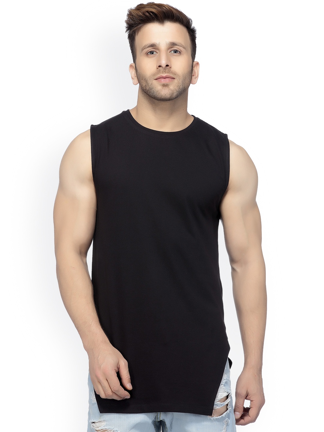 

Tinted Men Black Solid Round Neck Slim Fit T-shirt