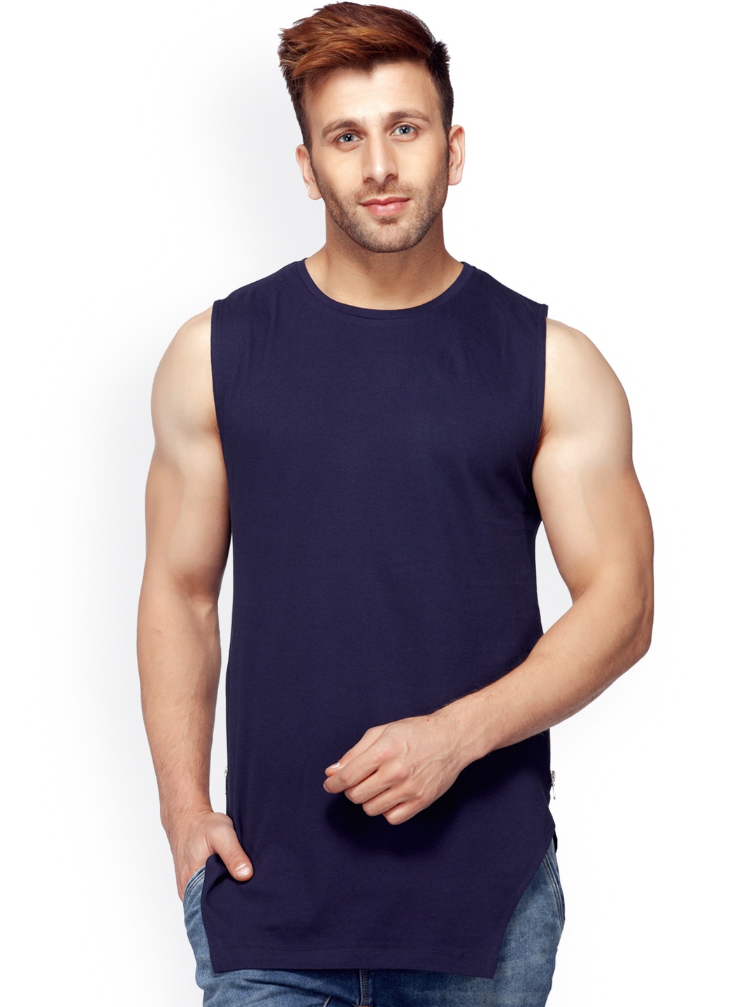 

Tinted Men Blue Solid Round Neck Slim Fit T-shirt