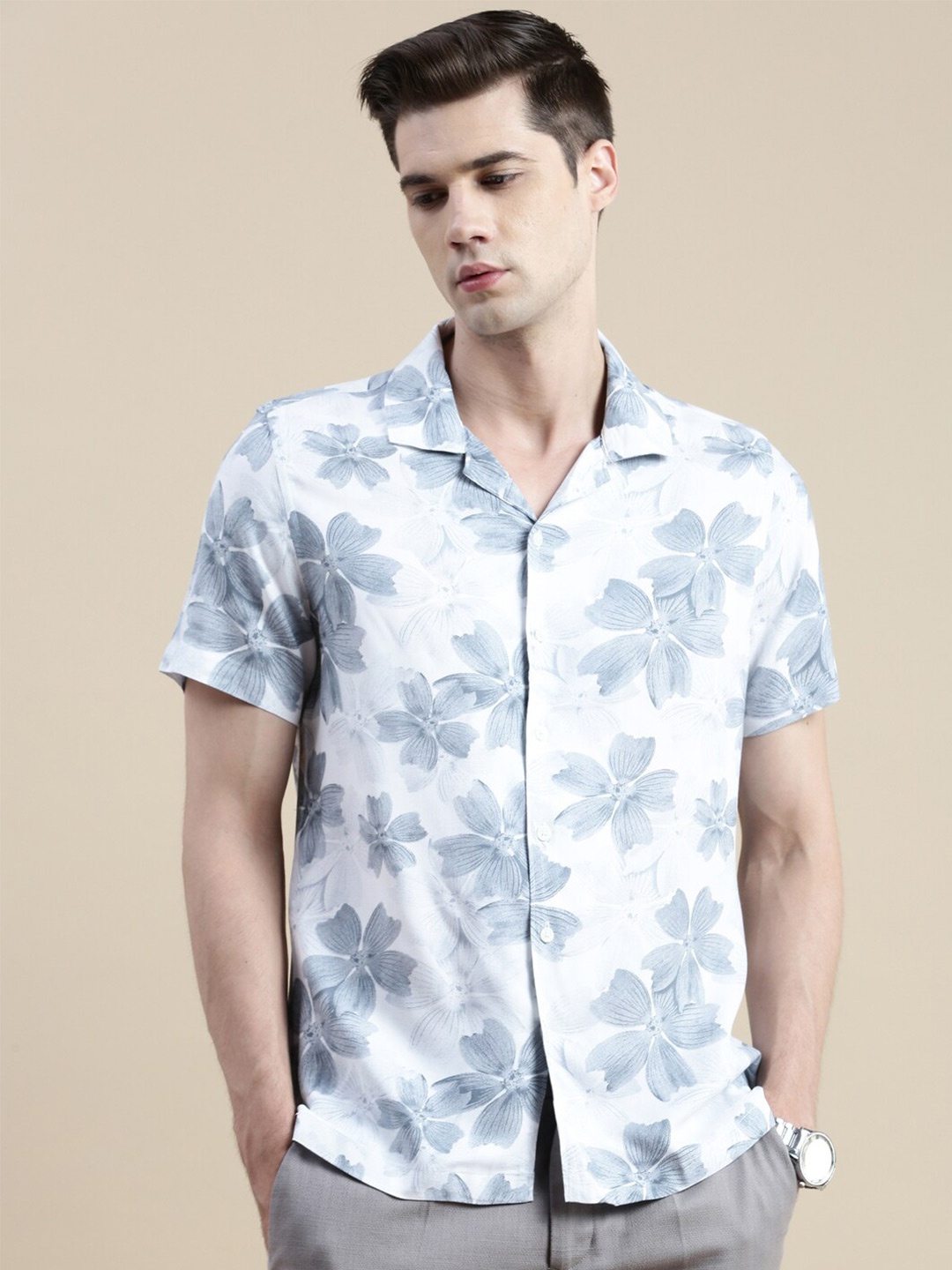 

INVICTUS Men Comfort Slim Fit Floral Opaque Printed Casual Shirt, Grey