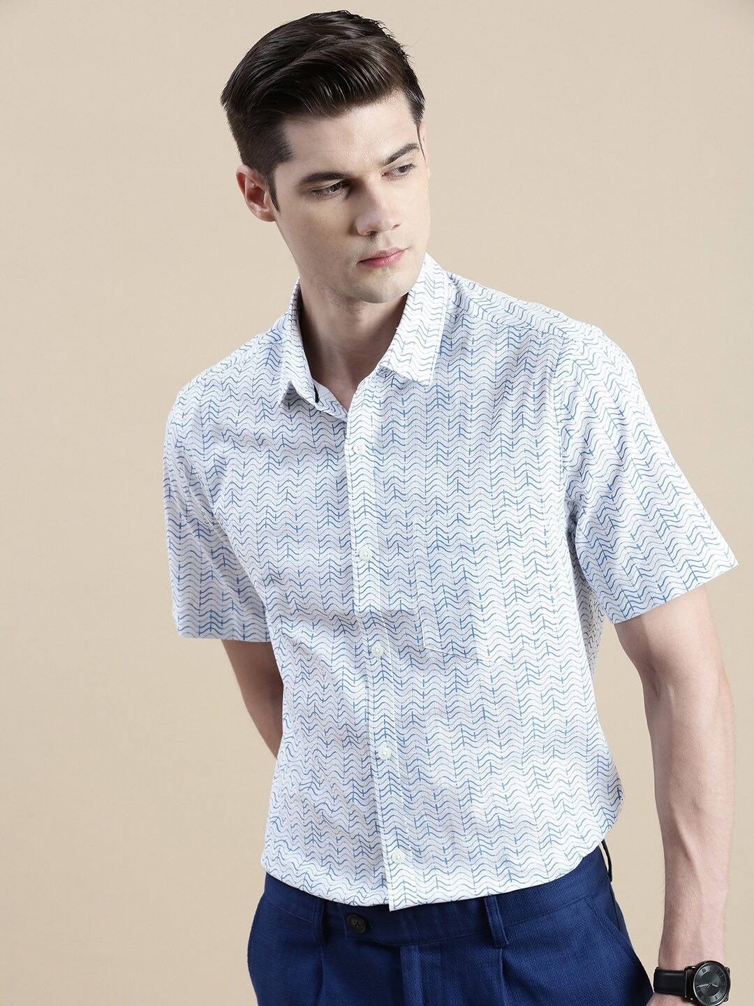 

INVICTUS Comfort Slim Fit Abstract Printed Casual Shirt, White