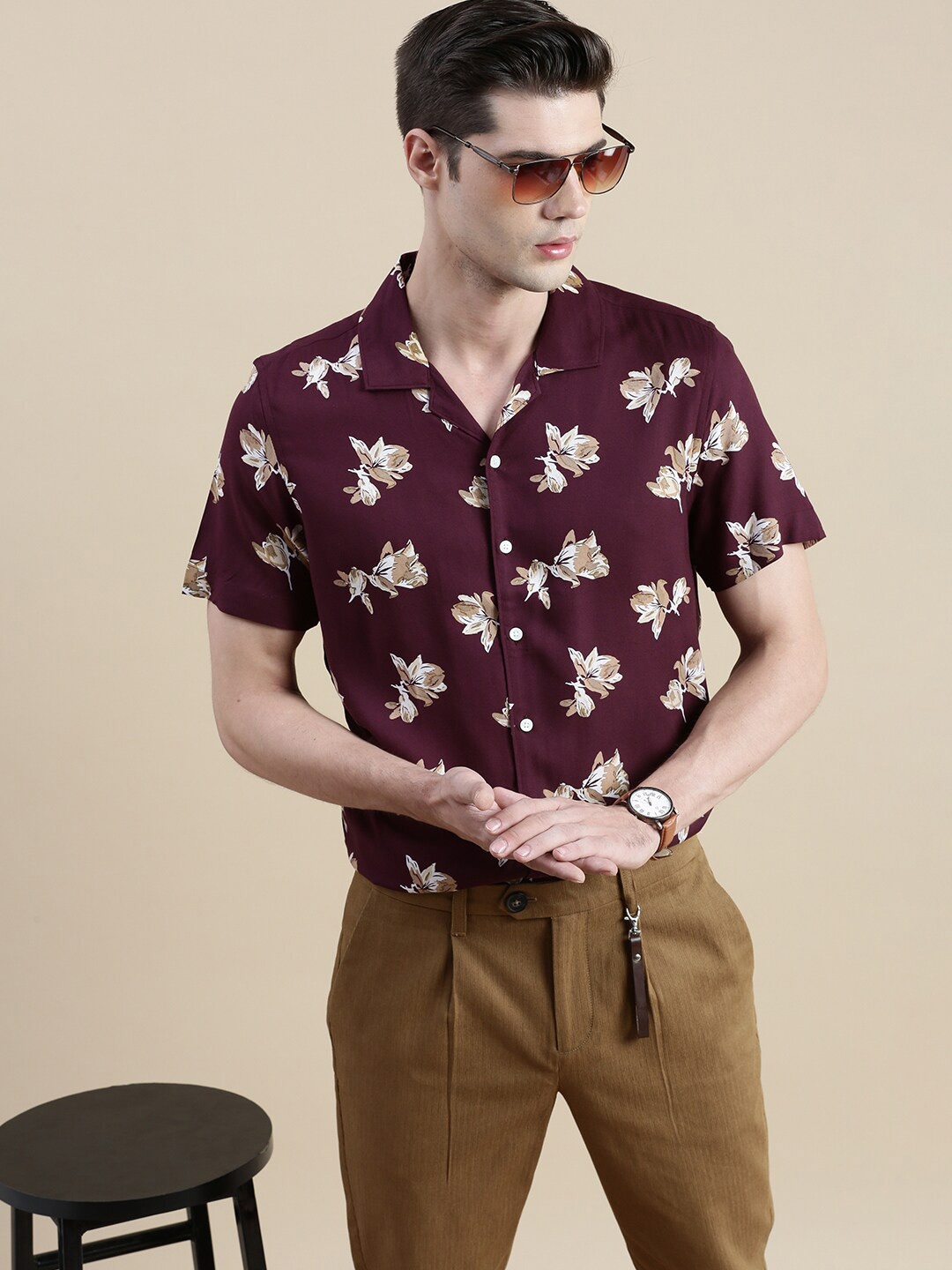 

INVICTUS Comfort Slim Fit Floral Printed Cuban Collar Short Sleeves Casual Shirt, Burgundy