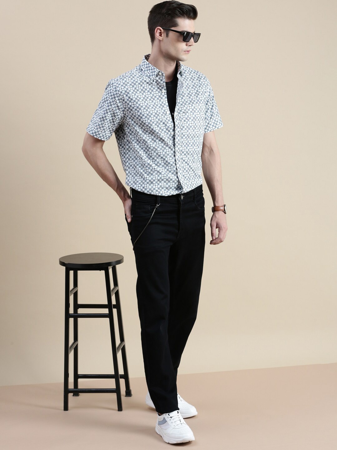 

INVICTUS Comfort Slim Fit Geometric Printed Cotton Casual Shirt, White
