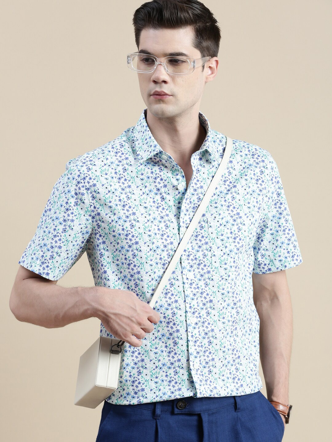 

INVICTUS Printed Comfort Slim Fit Floral Opaque Cotton Casual Shirt, White