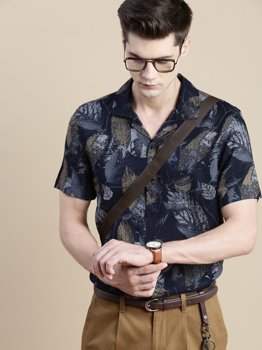 

INVICTUS Men Printed Comfort Slim Fit Casual Shirt, Navy blue