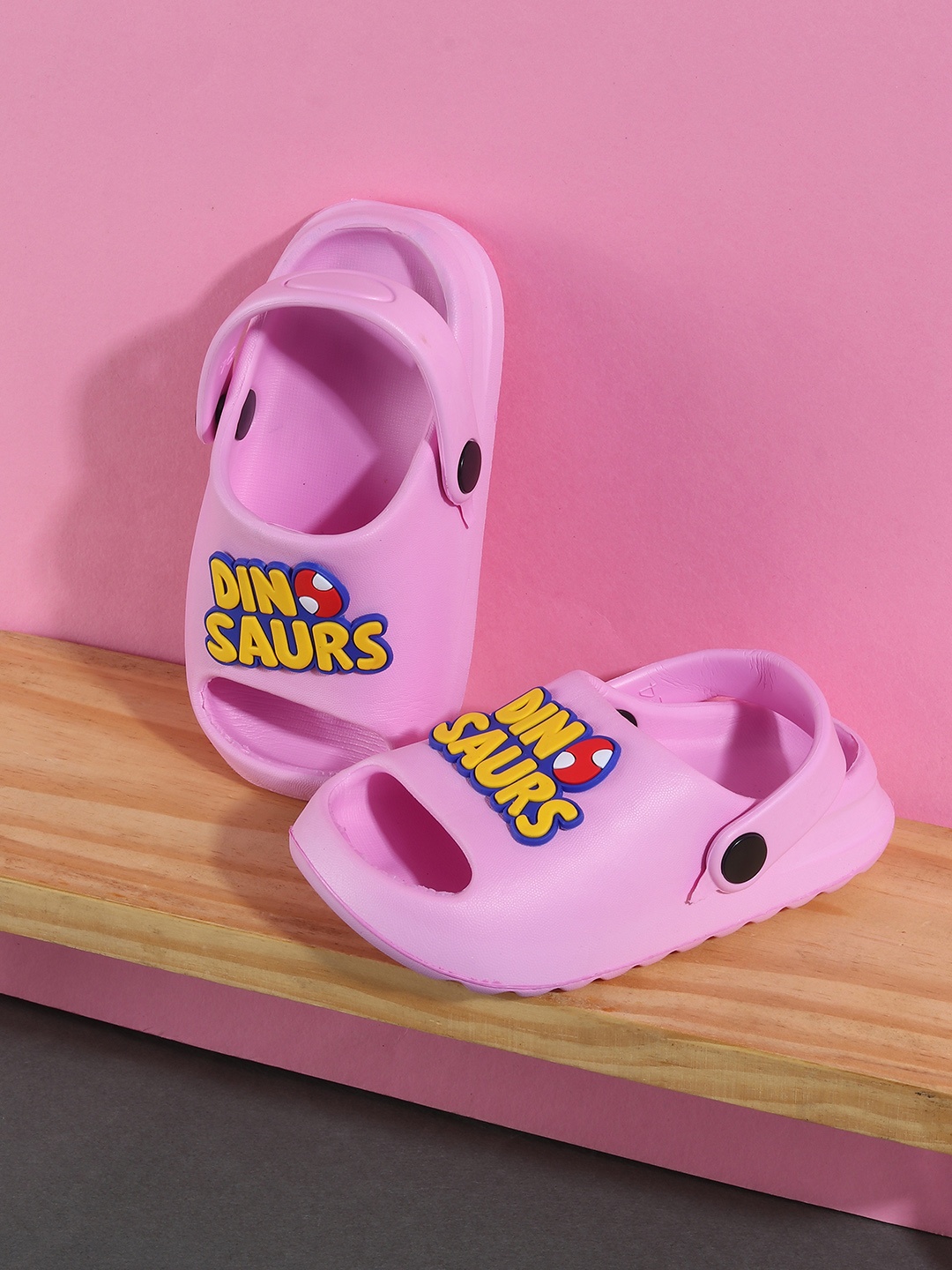 

Jazzy Juniors Kids Self Design Clogs, Pink