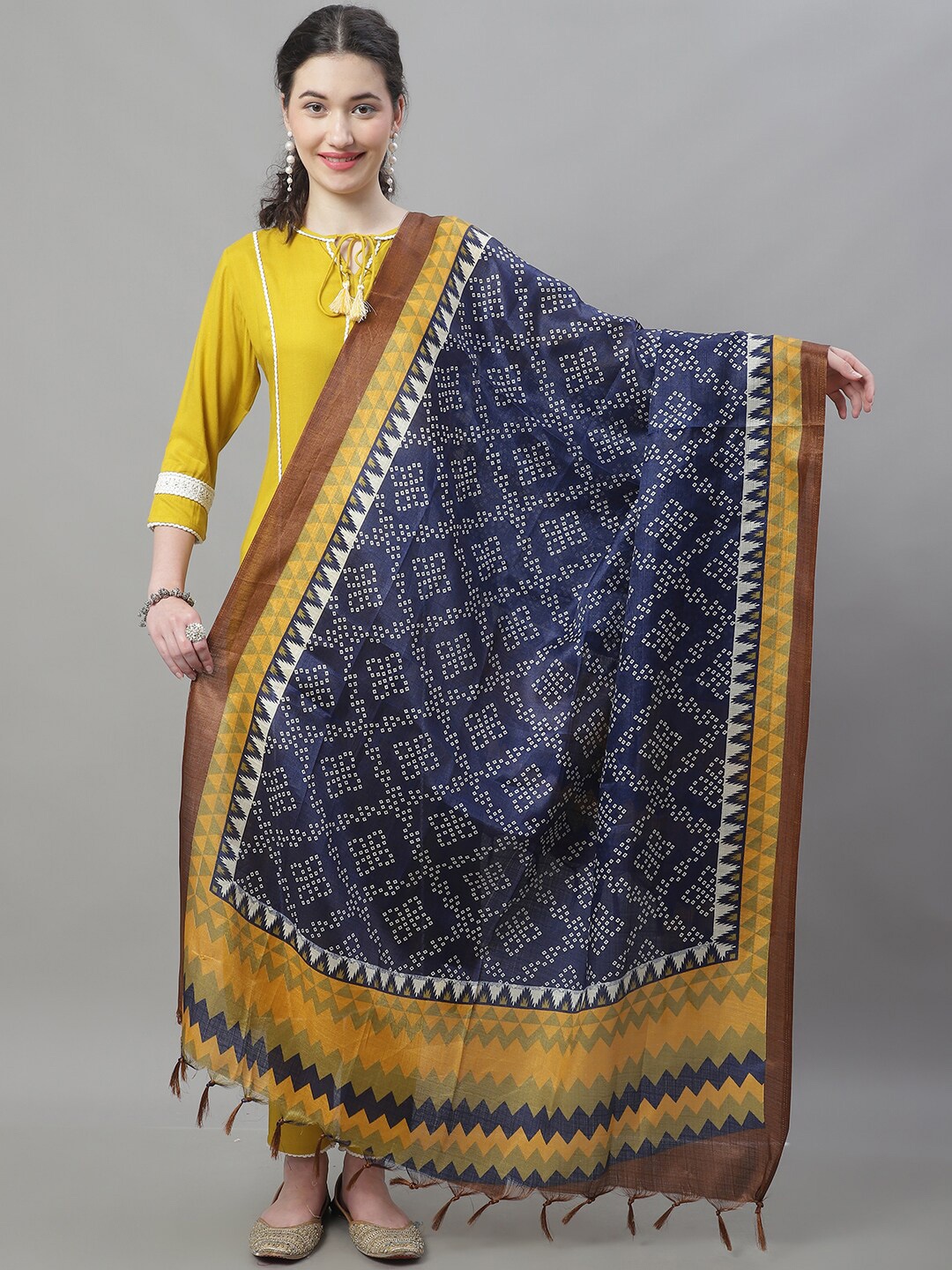 

LOOM LEGACY Bandhani Printed Tasselled Dupatta with Zari, Navy blue