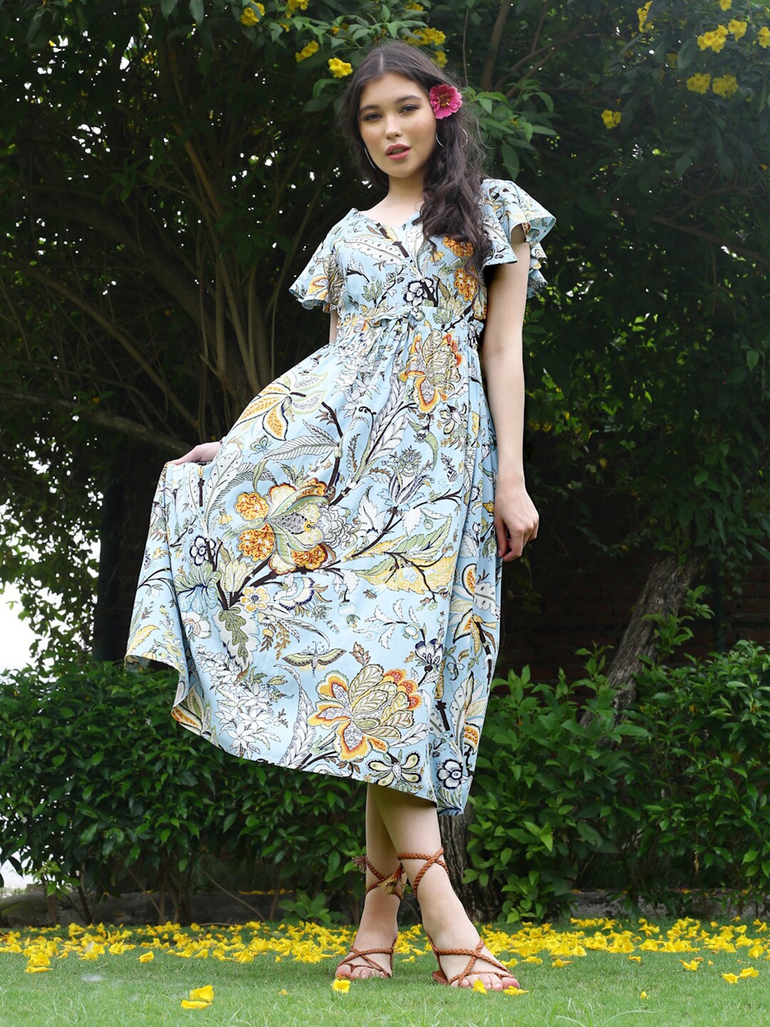 

Sera Floral Blue Print Flutter Sleeve Midi Dress