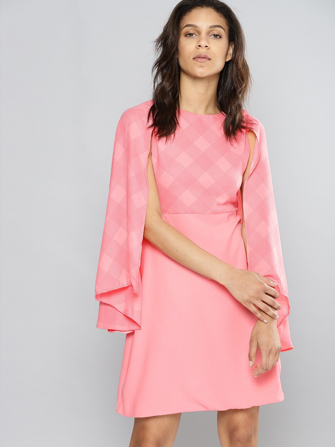 

Mast & Harbour Pink Checked Slit Sleeve A-Line Dress