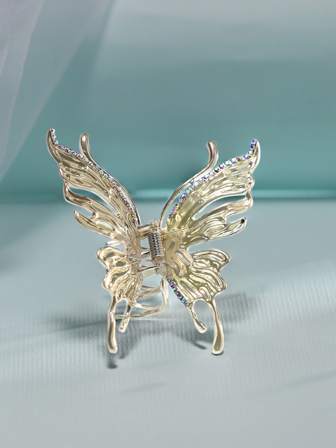 

Rubans Voguish Embellished Butterfly Claw Clip, Gold