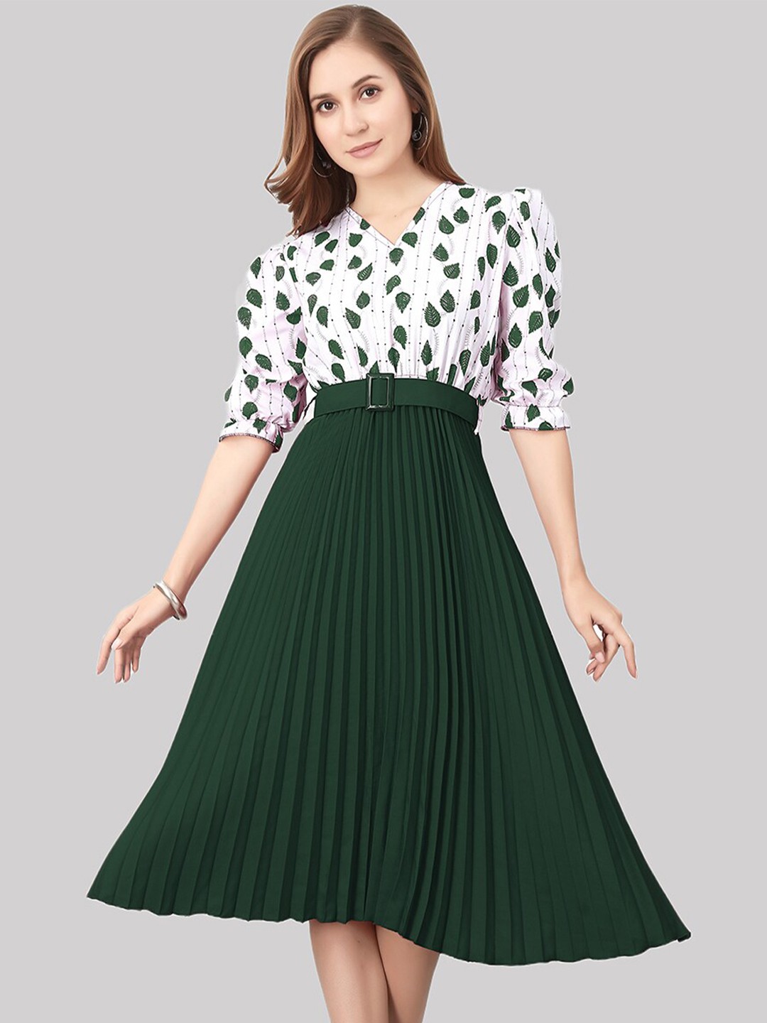 

DEKLOOK Conversational Print Accordion Pleated Fit & Flare Midi Dress, Green