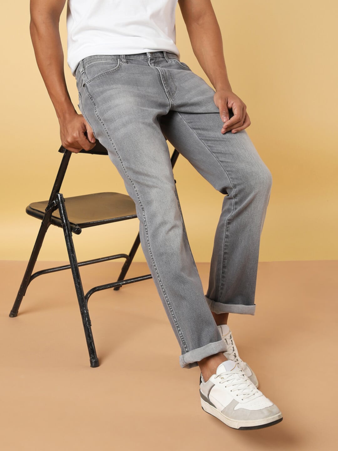 

Wrangler Men Millard Straight Fit Light Fade Stretchable Jeans, Grey