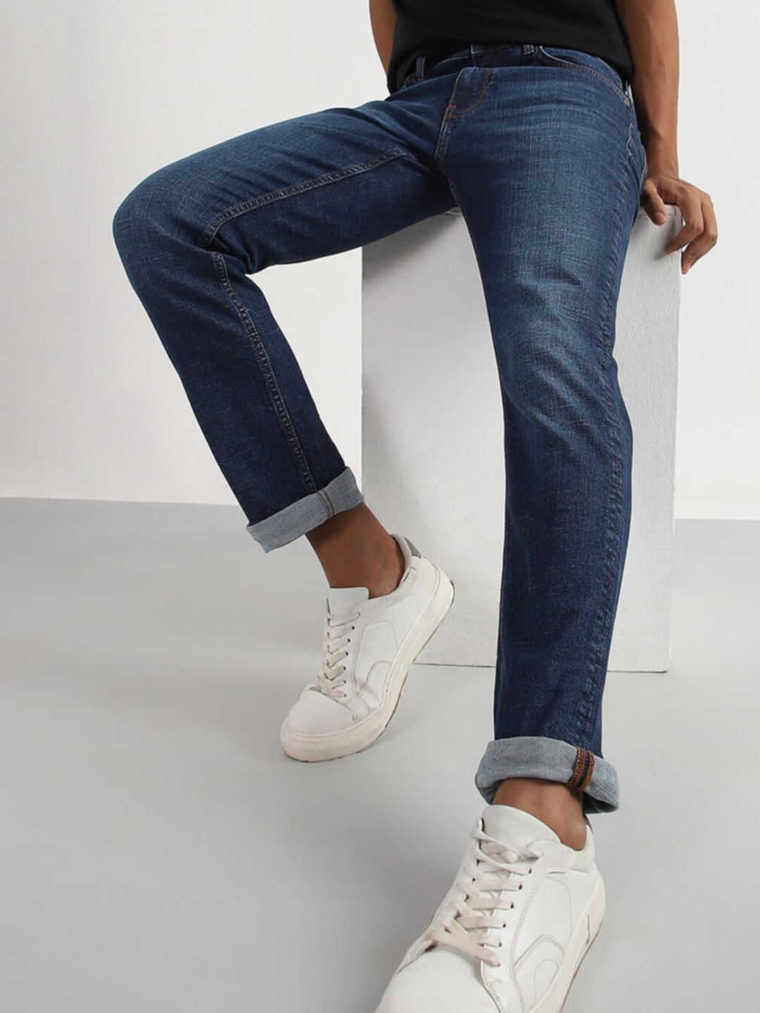 

Lee Men Bruce Skinny Fit Light Fade Whiskers Cotton Jeans, Blue