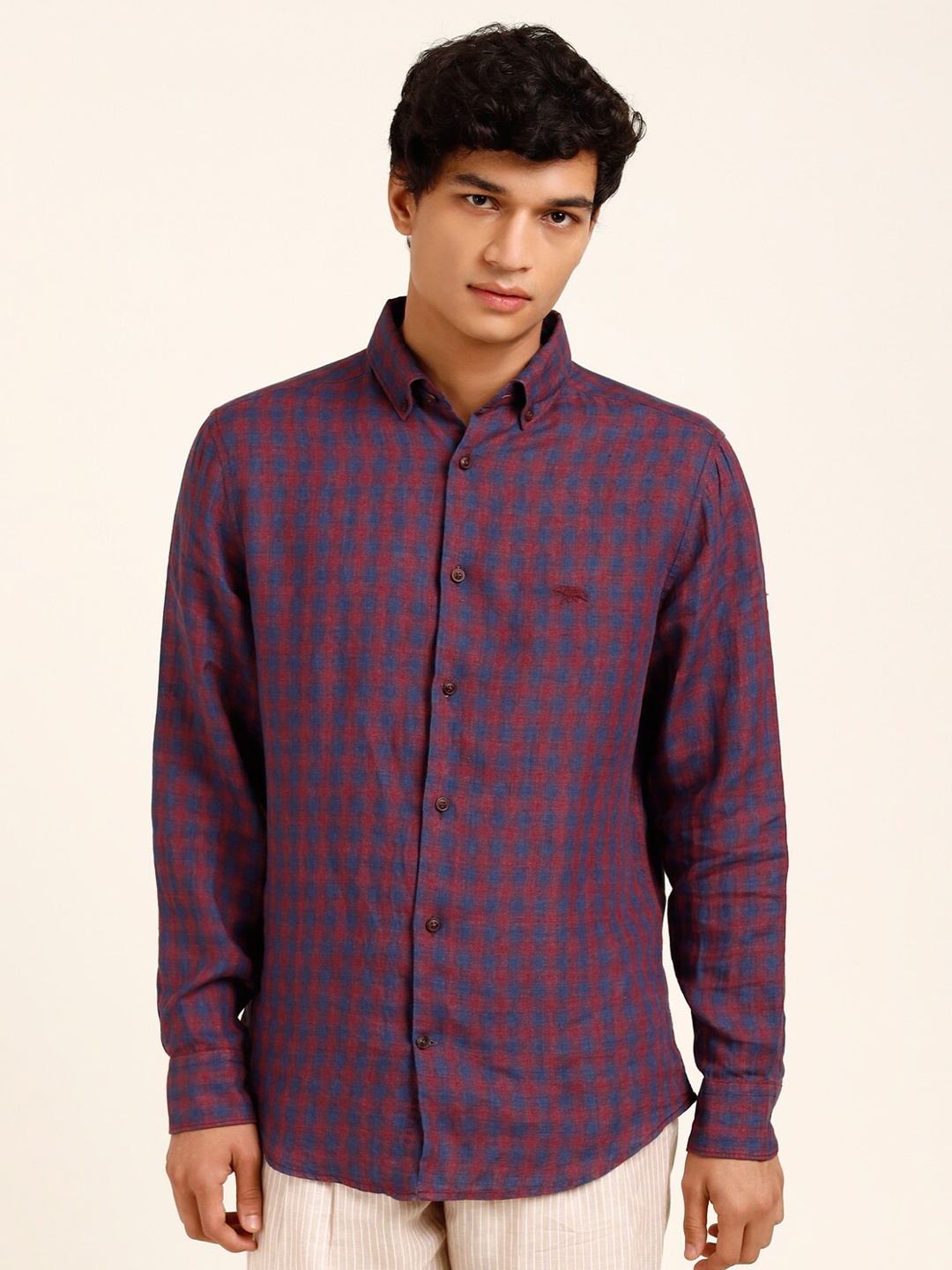 

Andamen Men Indigo Mauve check Linen Shirt, Navy blue