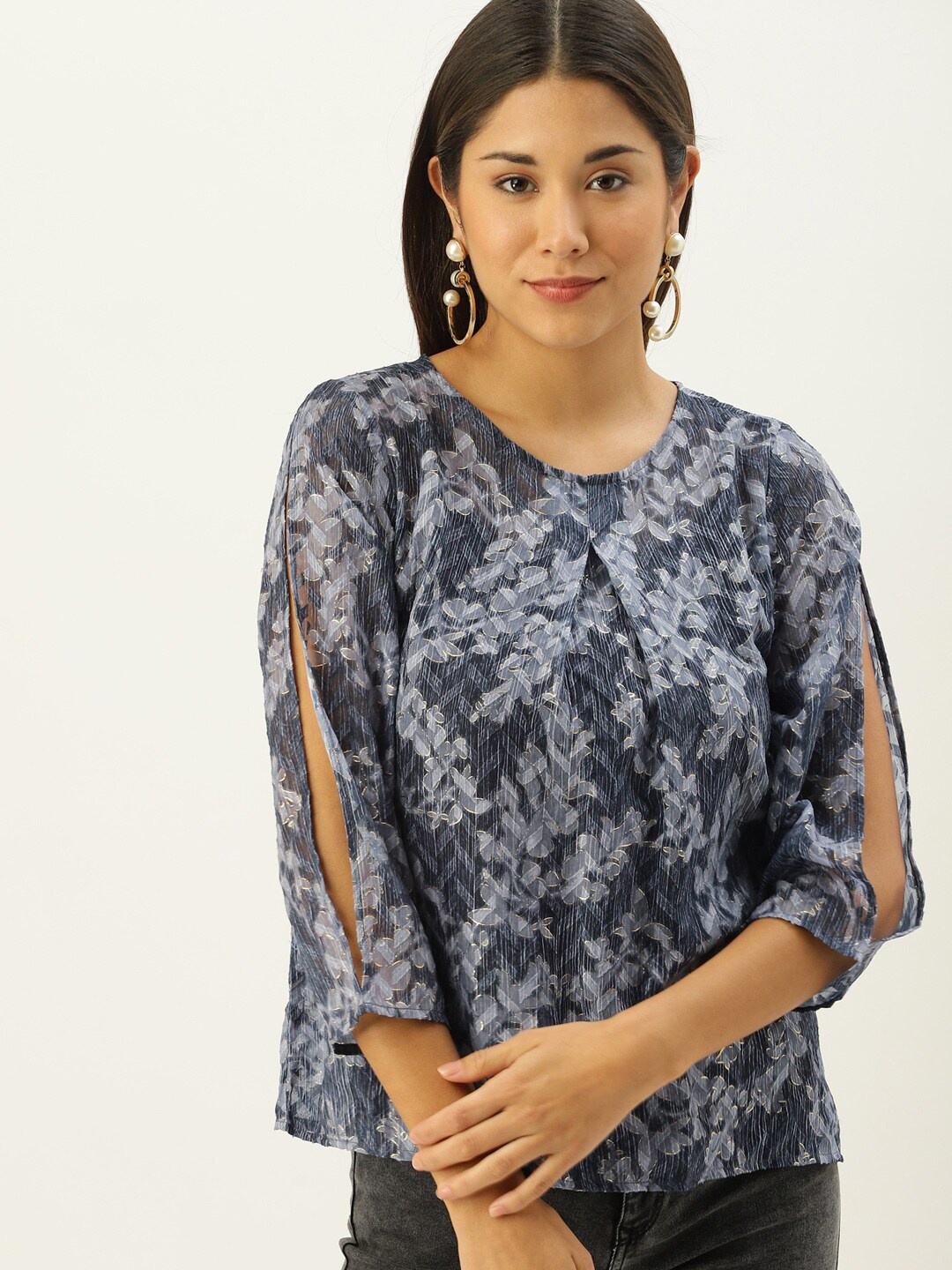 

Mast & Harbour Navy Blue Floral Printed Slit Sleeves Top