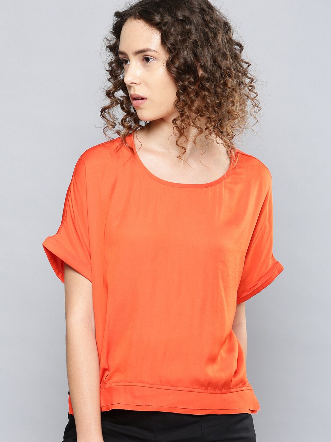 

Mast & Harbour Round Neck Extended Sleeves Top, Orange