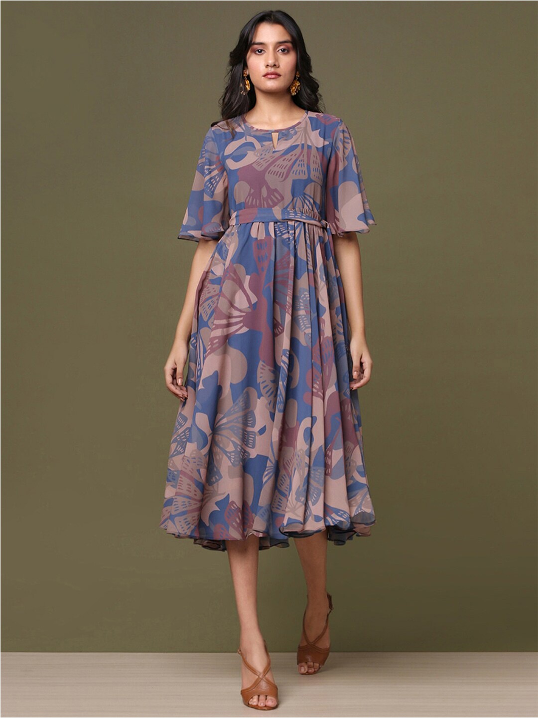 

Marigold Lane Floral Printed Flared Sleeve A-Line Midi Dress, Pink