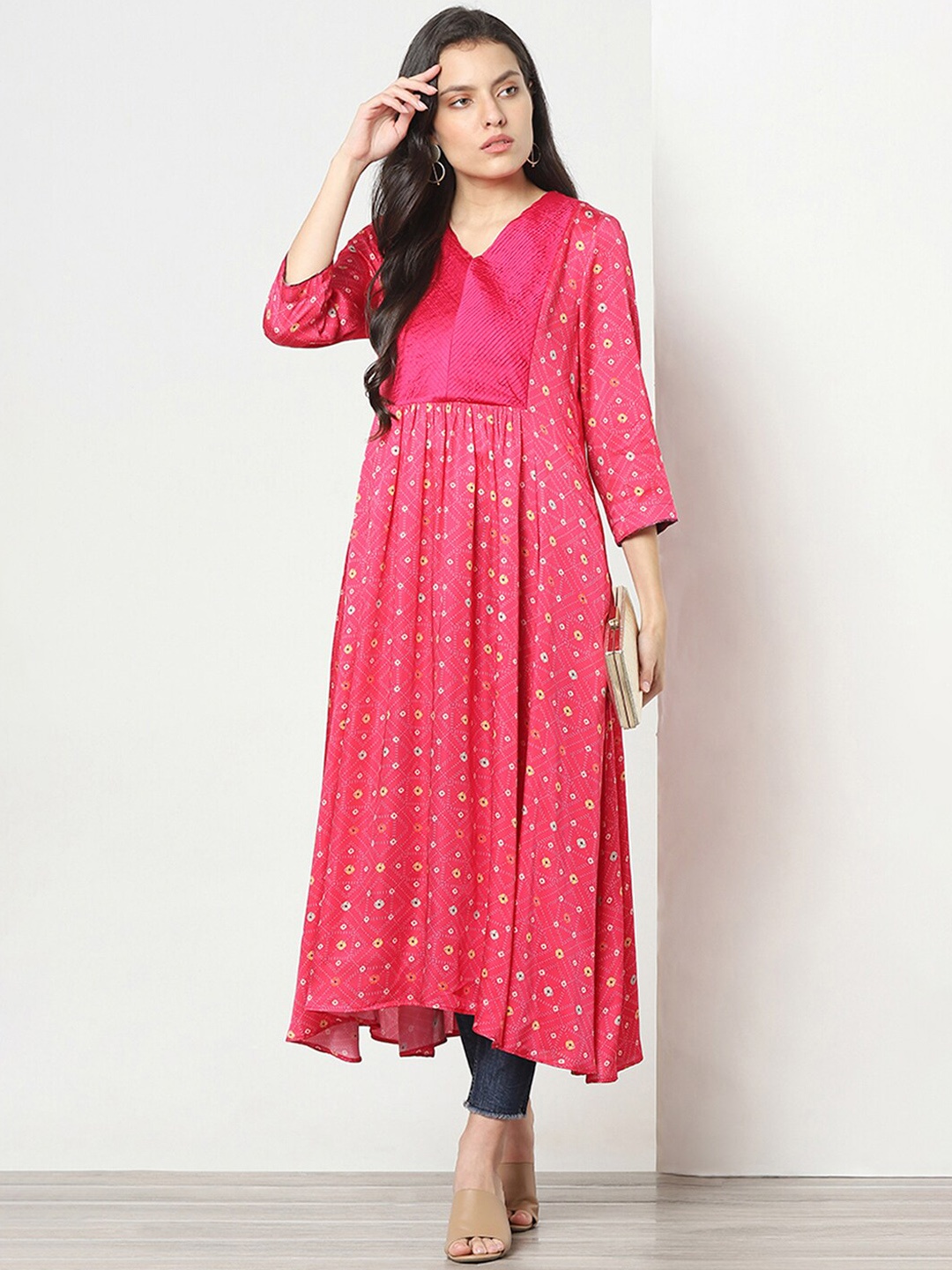 

Marigold Lane Geometric Printed V-Neck Anarkali Kurta, Fuchsia