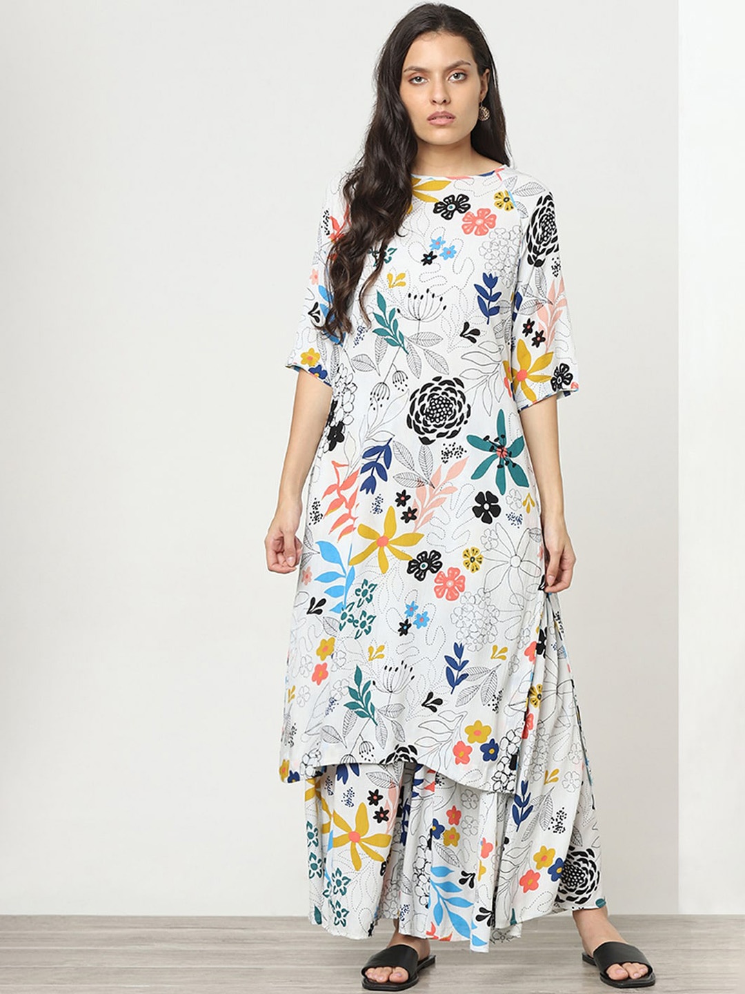 

Marigold Lane Floral Printed Boat Neck A-Line Kurta, White