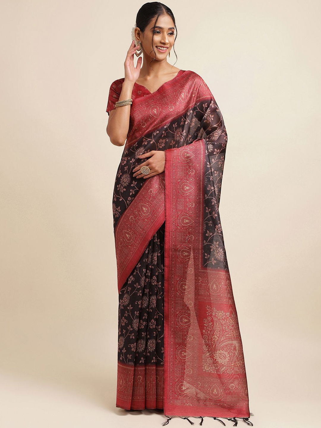 

Satrani Floral Printed Floral Art Silk Saree, Black