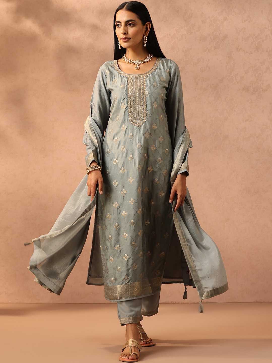 

Libas Green Floral Woven Design Zari Detail Kurta with Trousers & Dupatta