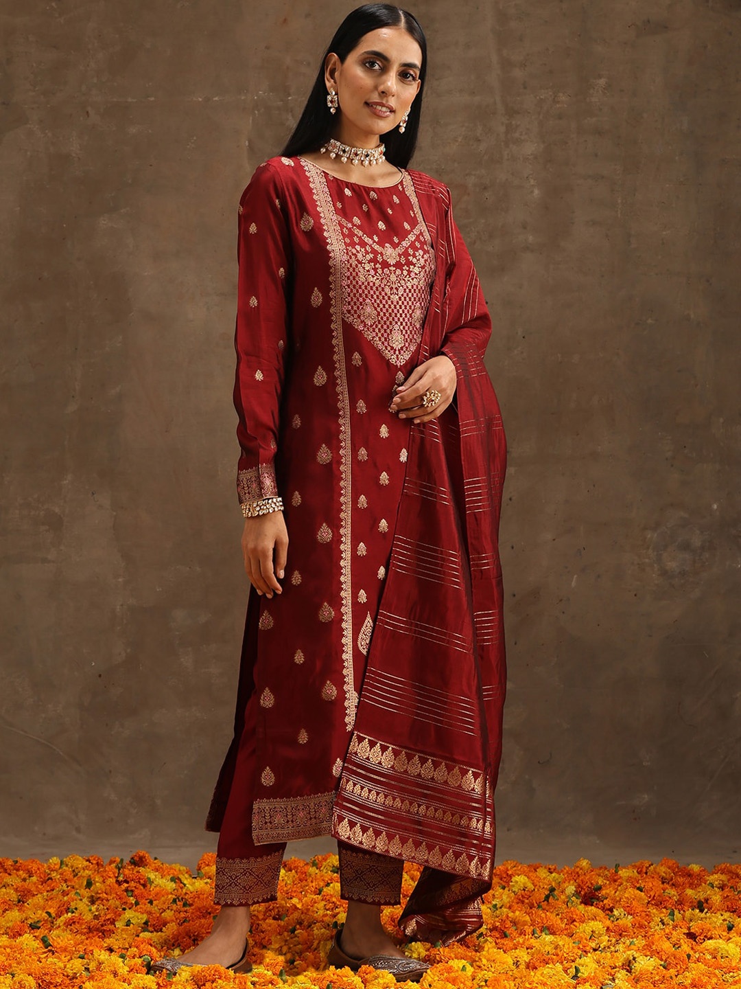 

Libas Ethnic Motifs Regular Kurta With Trousers & Dupatta, Maroon