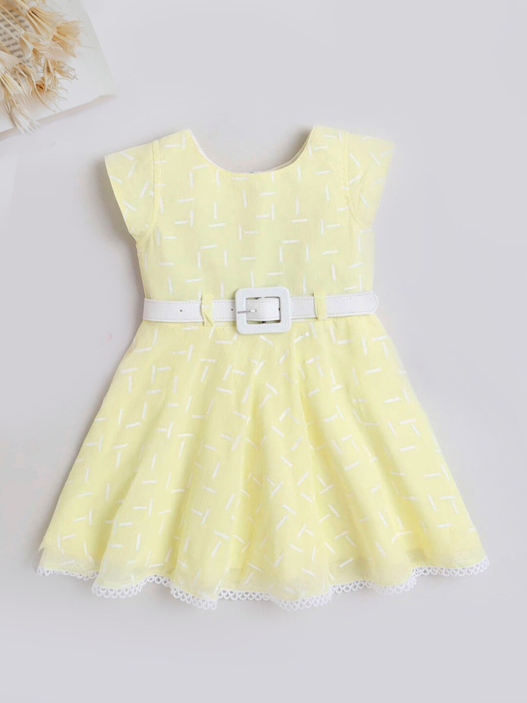 

The Magic Wand Girls Geometric Printed Fit & Flare Dress Comes With Belt, Yellow