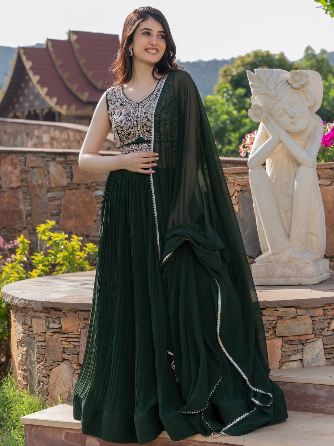 

HOUSE OF JAMOTI Embroidered Ready to Wear Lehenga & Blouse With Dupatta, Green