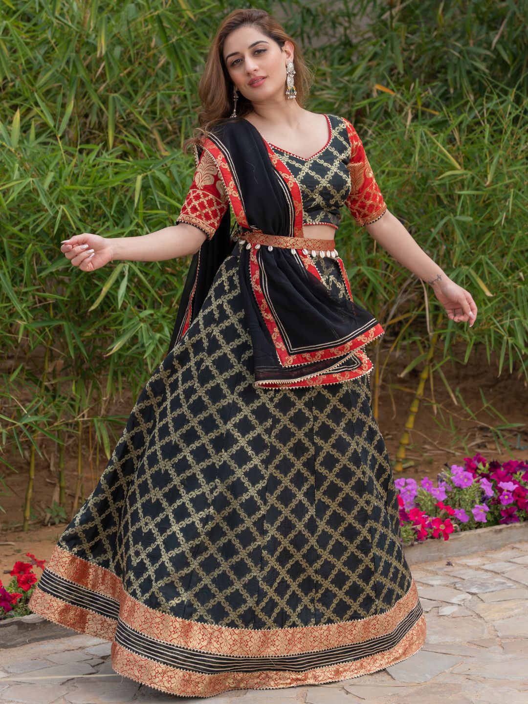 

HOUSE OF JAMOTI Ready to Wear Lehenga & Blouse With Dupatta, Black