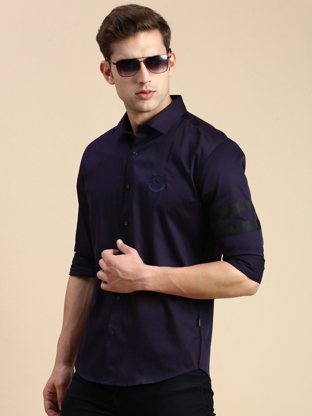 

SHOWOFF Premium Slim Fit Cotton Casual Shirt, Navy blue