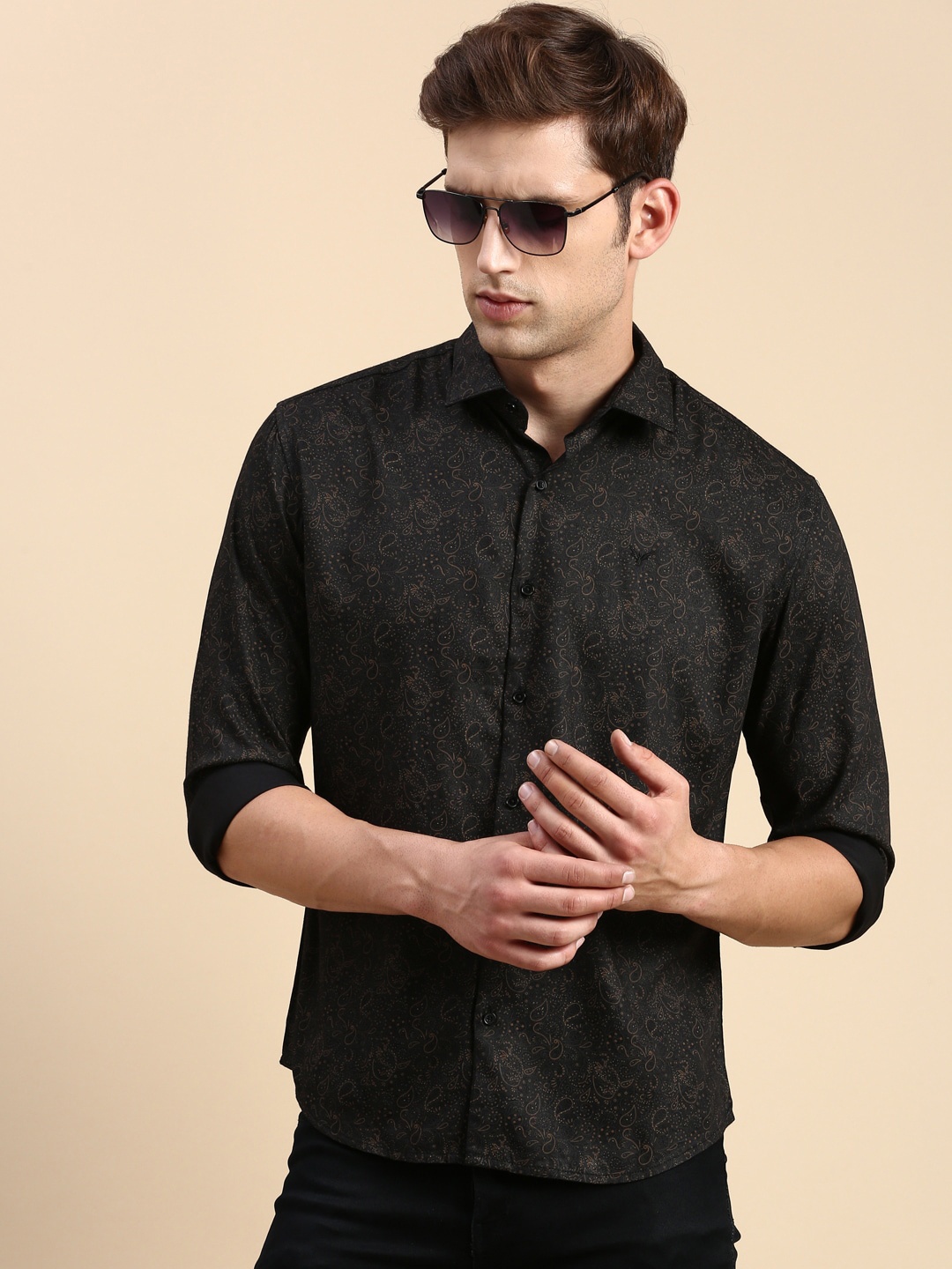 

SHOWOFF Ethnic Motifs Printed Comfort Slim Fit Cotton Casual Shirt, Black