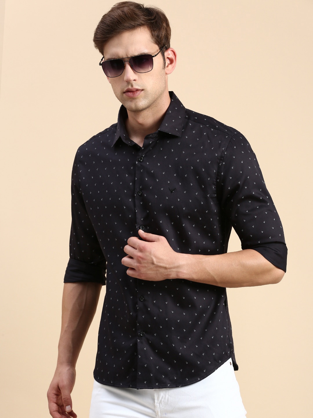 

SHOWOFF Premium Slim Fit Opaque Printed Cotton Casual Shirt, Navy blue