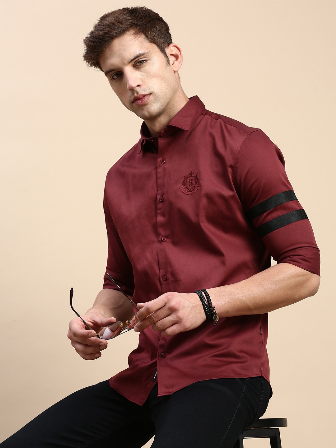 

SHOWOFF Premium Slim Fit Cotton Casual Shirt, Maroon