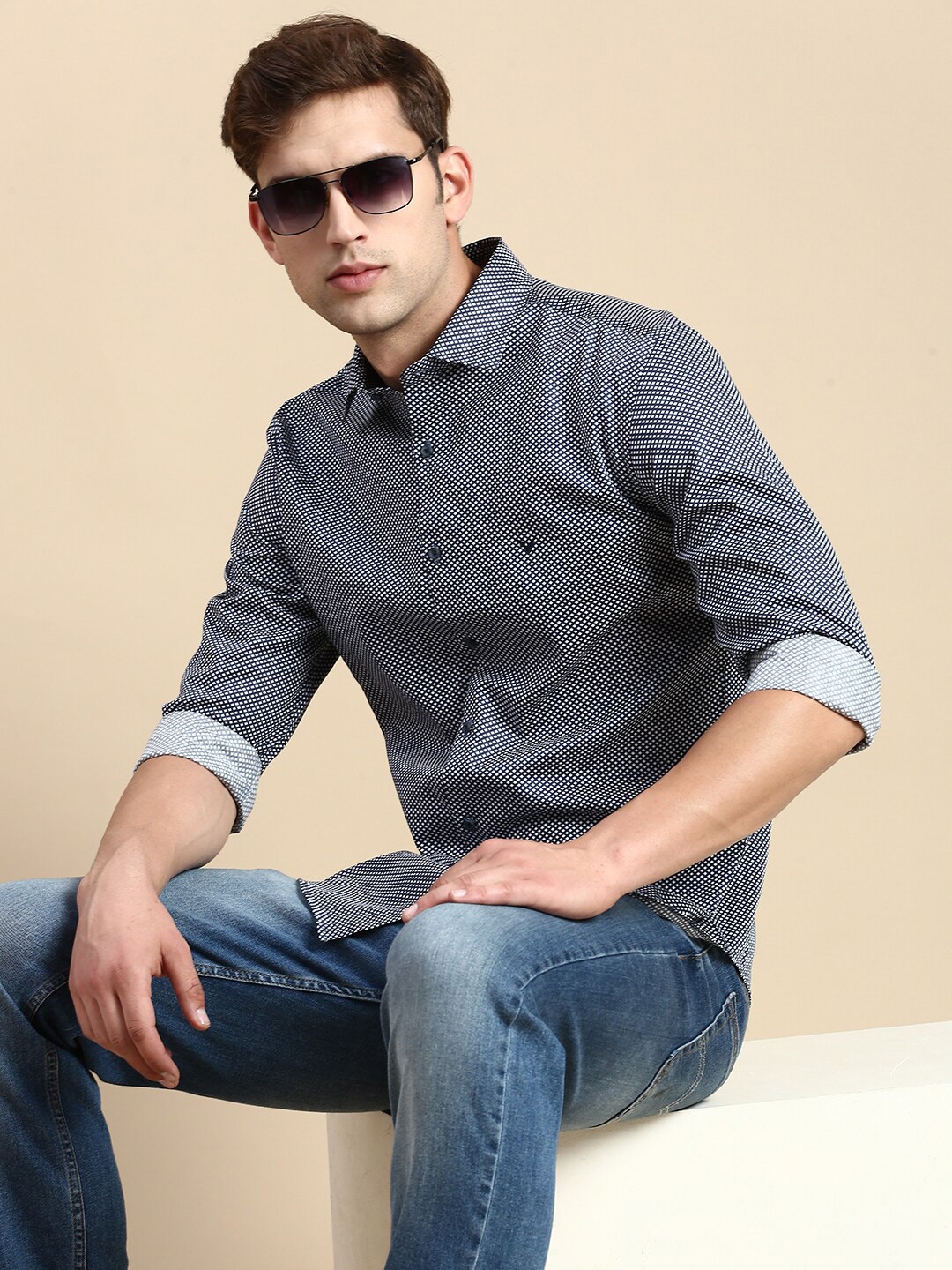 

SHOWOFF Men Geometric Printed Cotton Premium Slim Fit Opaque Casual Shirt, Navy blue