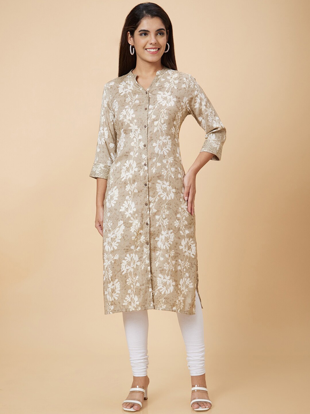 

Globus Mandarin Collar Floral Printed Thread Work Kurta, Beige