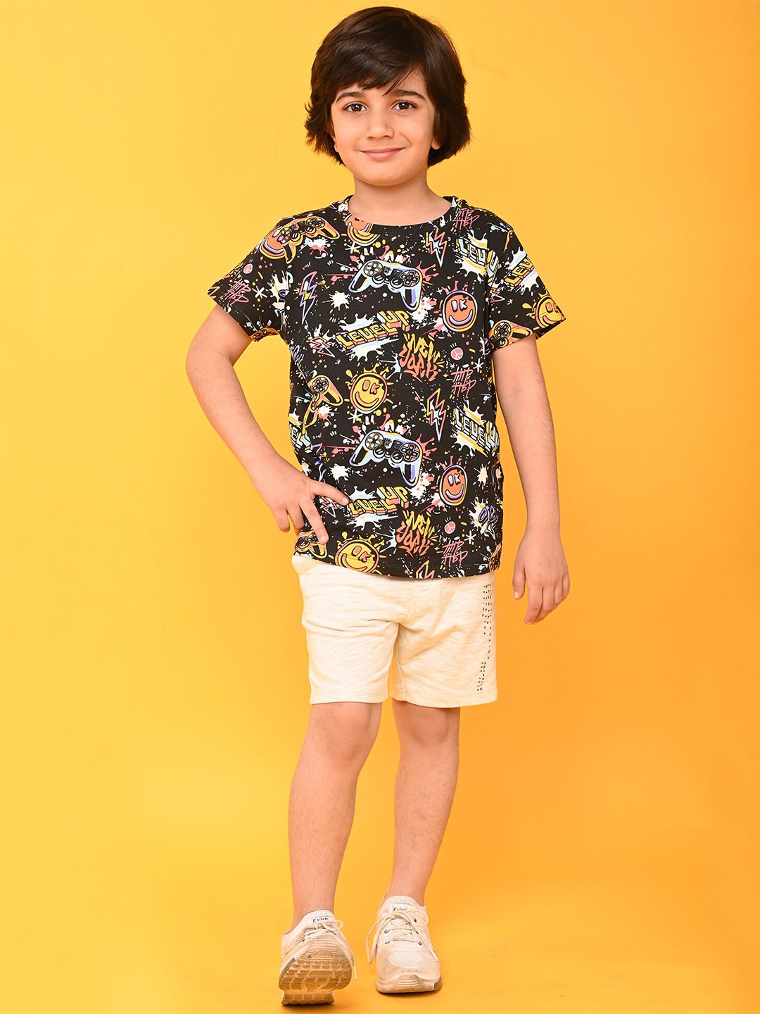

Anthrilo Boys Graphic Printed Pure Cotton T-Shirt With Shorts, Black