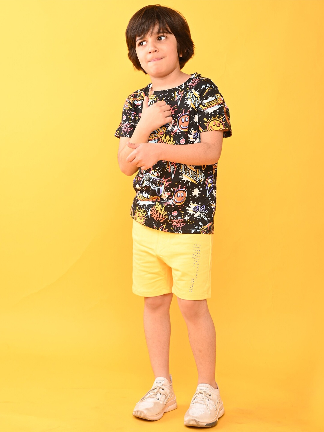 

Anthrilo Boys Printed Pure Cotton T-shirt with Shorts, Black