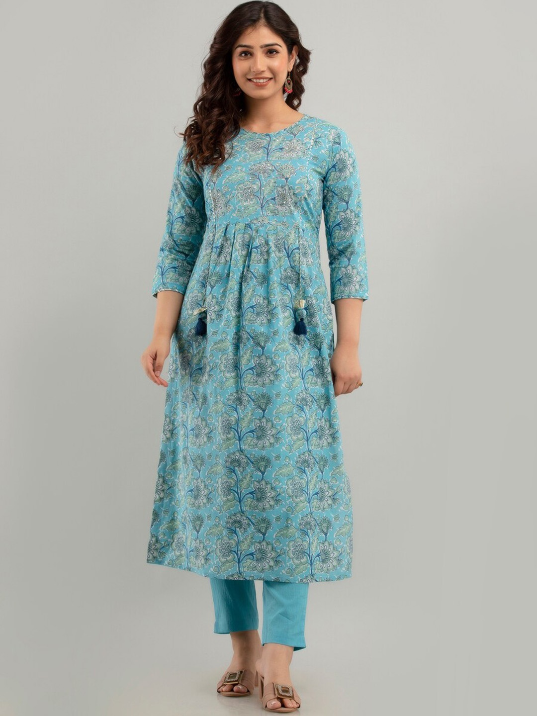 

Readiprint Floral Printed Pleated Pure Cotton Kurta With Trousers, Blue